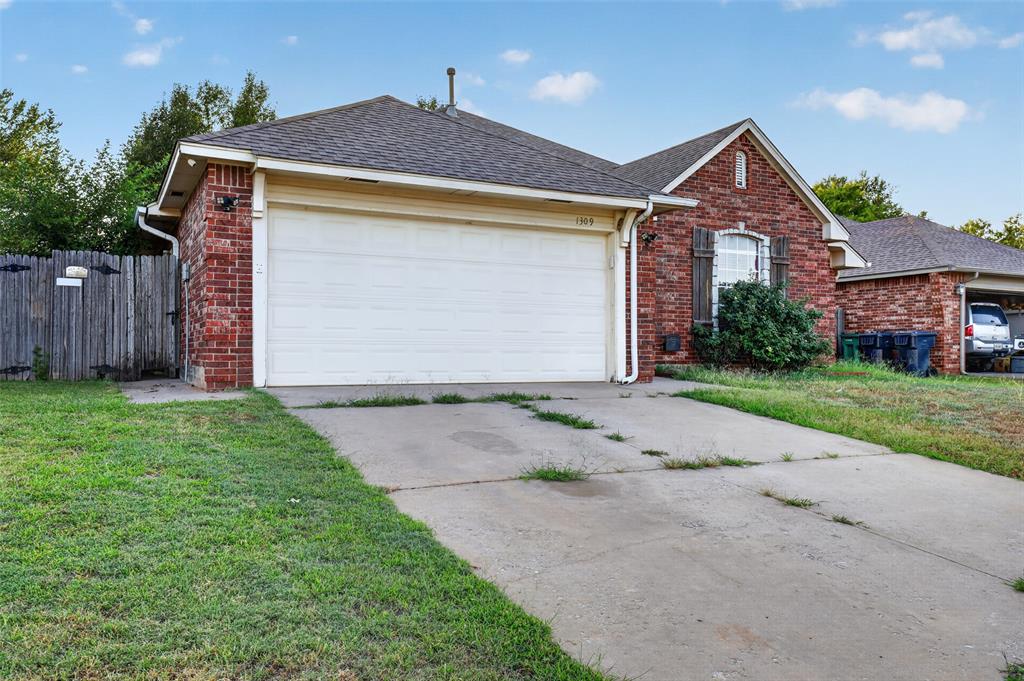 1309 Ethan Lane Property Photo 5