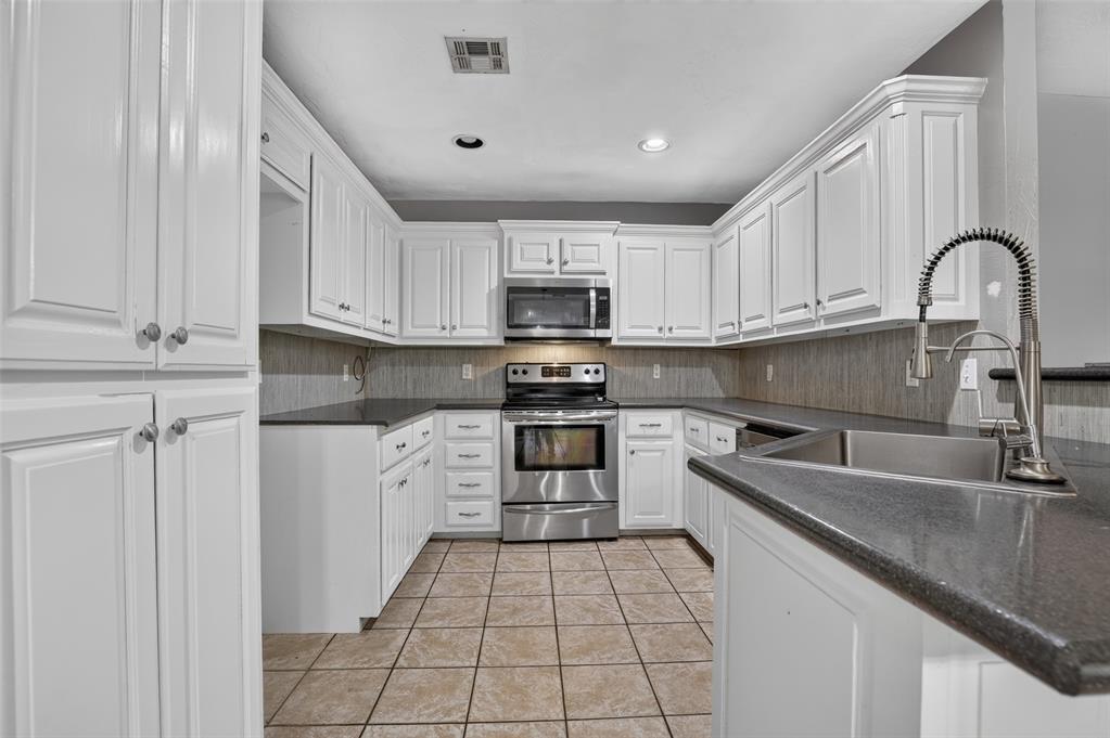 1309 Ethan Lane Property Photo 12