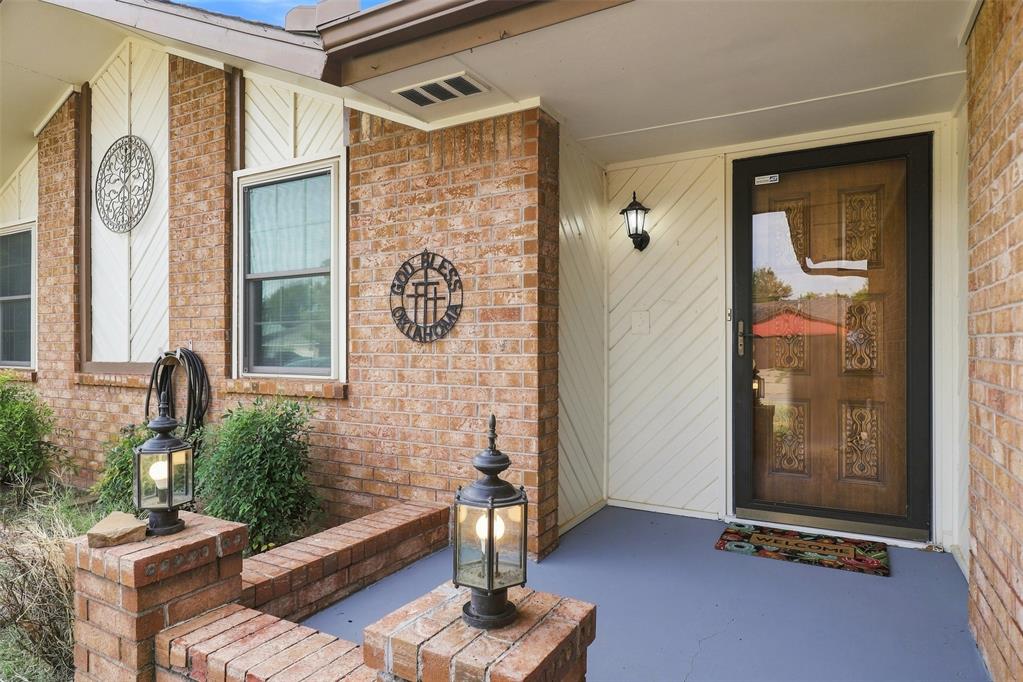 609 N Morgan Drive Property Photo 2