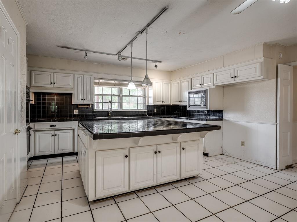 3101 Parklawn Drive Property Photo 12