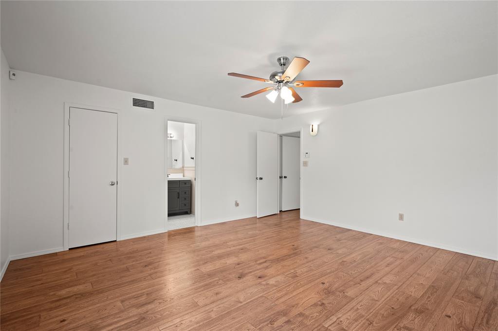 13047 E 28th Place Property Photo 8