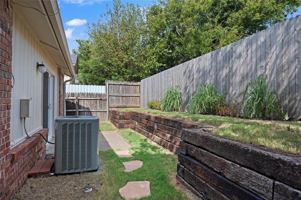 13047 E 28th Place Property Photo 14