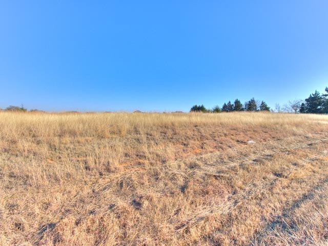 S Broadway Property Photo 4