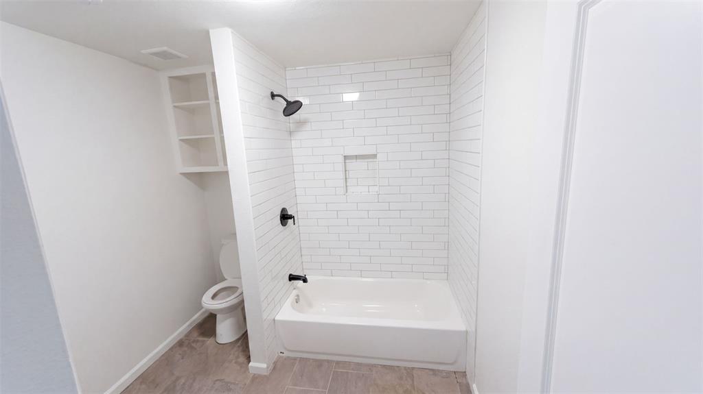 2114 Nw 55th Street Property Photo 18