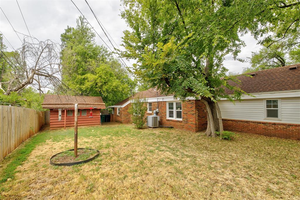 1608 Nw 42nd Place Property Photo 31