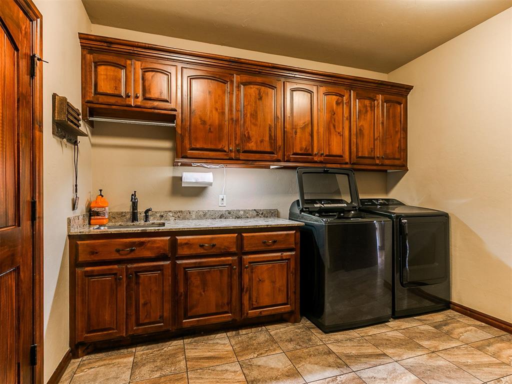 16956 Fox Trot Court Property Photo 28