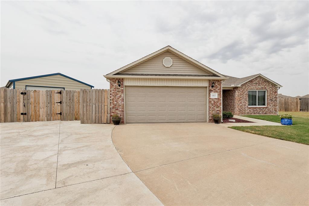 1003 N Scouts Court Way Property Photo 4