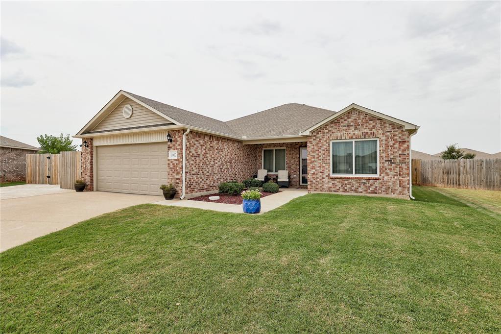 1003 N Scouts Court Way Property Photo 5