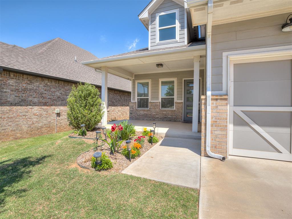 2040 Asaro Way Property Photo 3