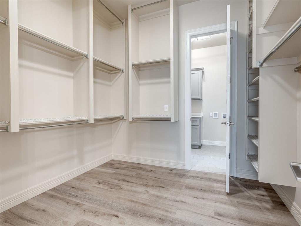 2040 Asaro Way Property Photo 27