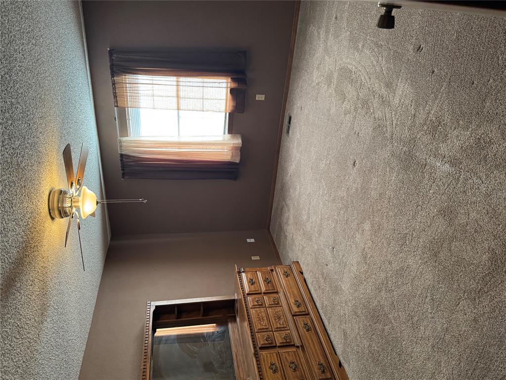 305 Sw 8th Street Property Photo 6