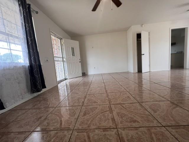 1229 Ne 44th Street Property Photo 3