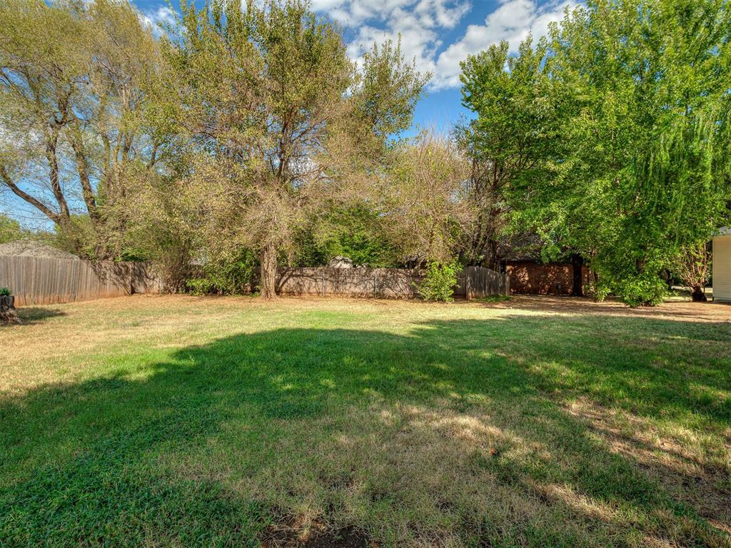215 E Haven Lane Property Photo 39