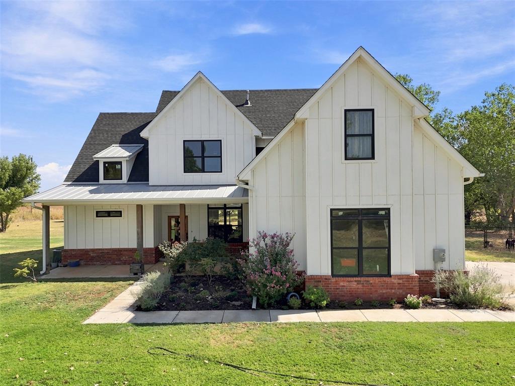 124 Kevin Lane Property Photo 2