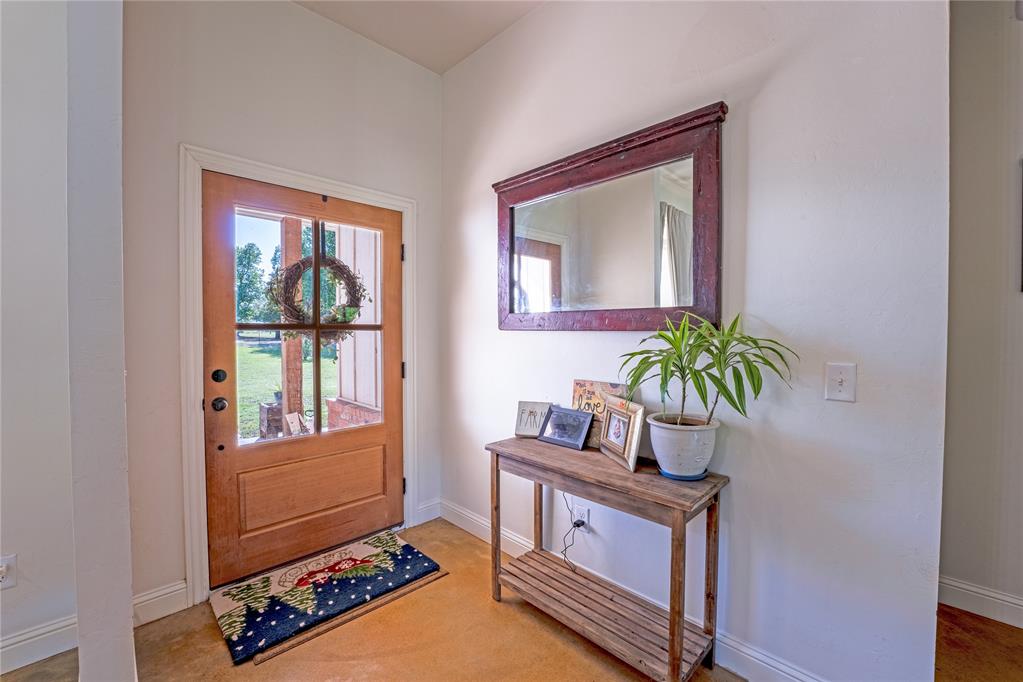 124 Kevin Lane Property Photo 4