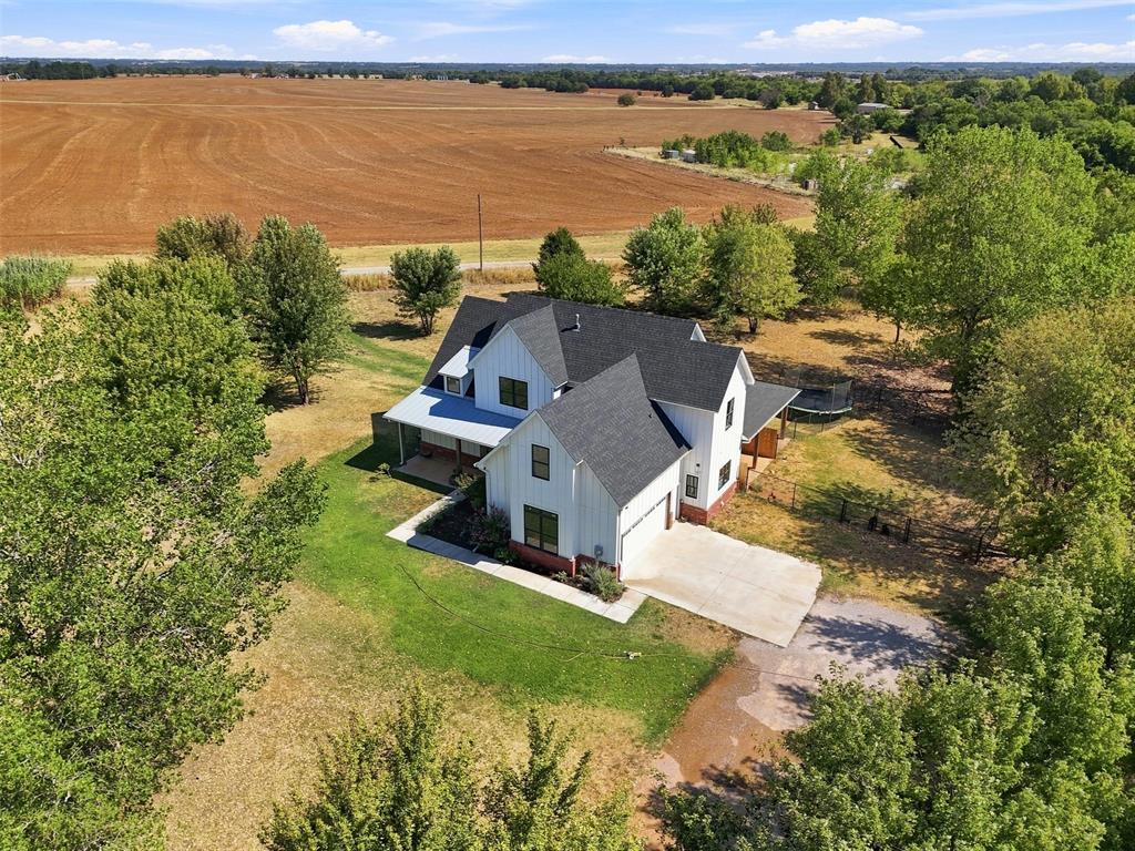 124 Kevin Lane Property Photo 5