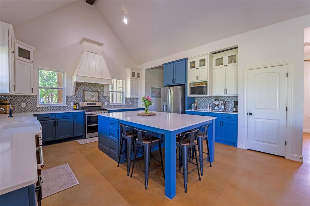 124 Kevin Lane Property Photo 6