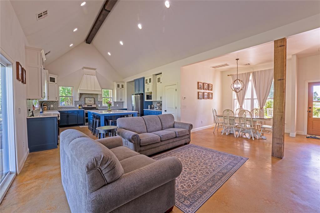 124 Kevin Lane Property Photo 14