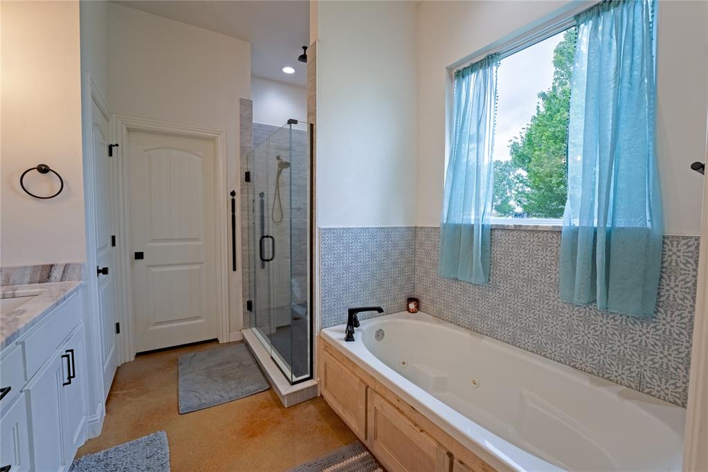 124 Kevin Lane Property Photo 18