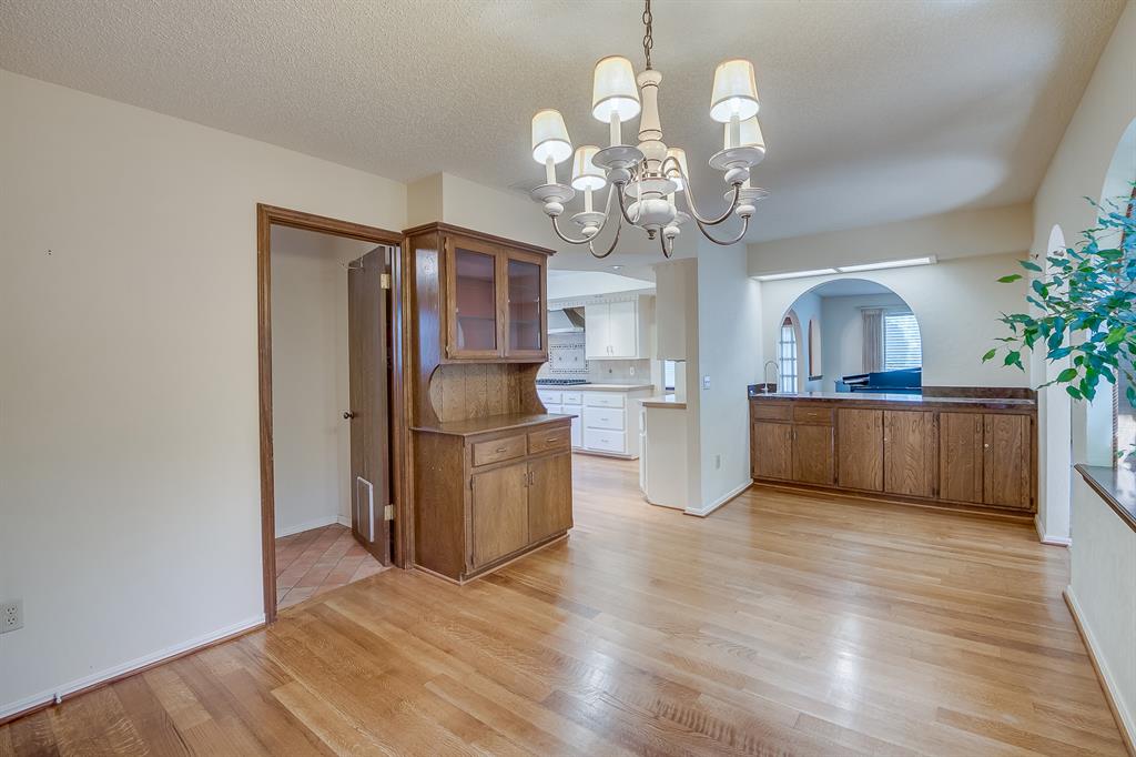 6109 Shaftsbury Road Property Photo 8