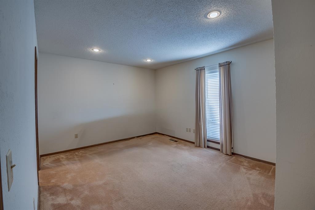 6109 Shaftsbury Road Property Photo 32