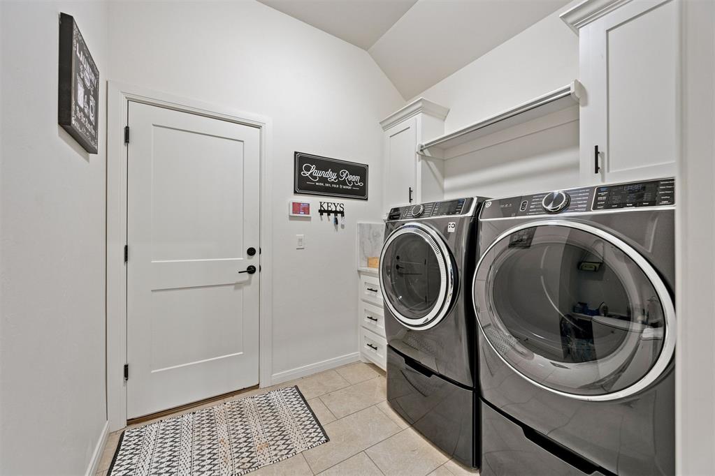 8413 Nw 130th Street Property Photo 41