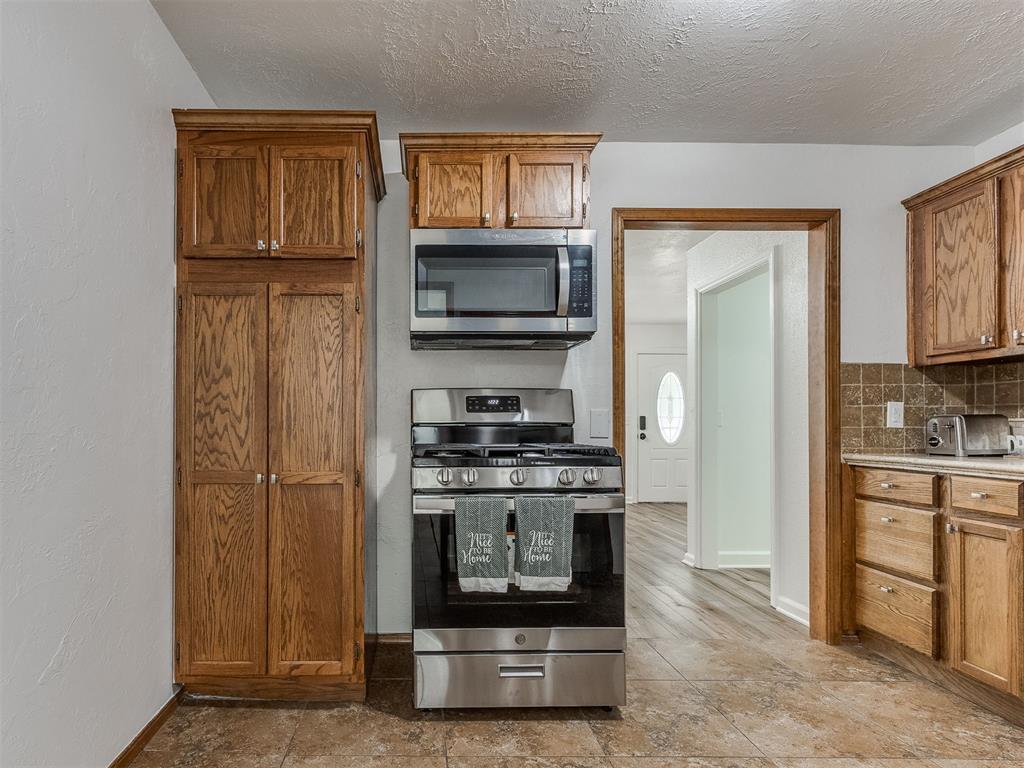 1108 Jet Drive Property Photo 14