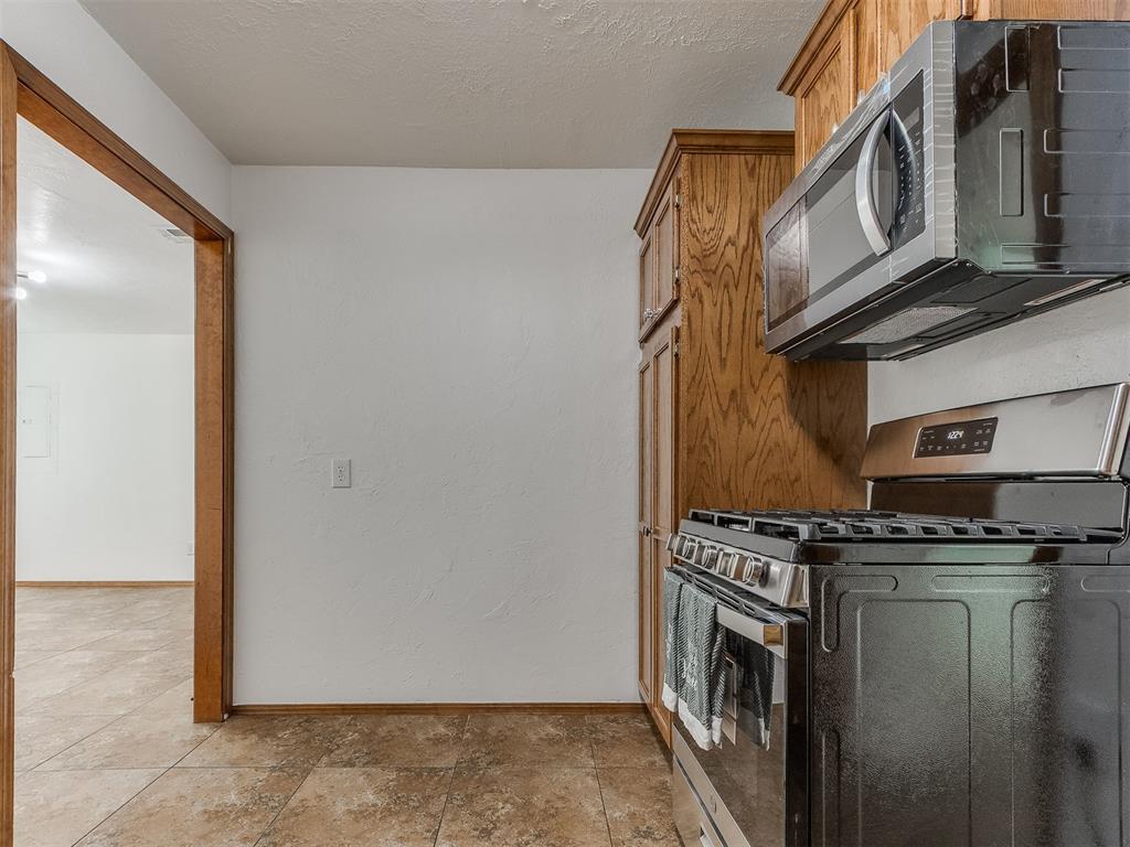 1108 Jet Drive Property Photo 18