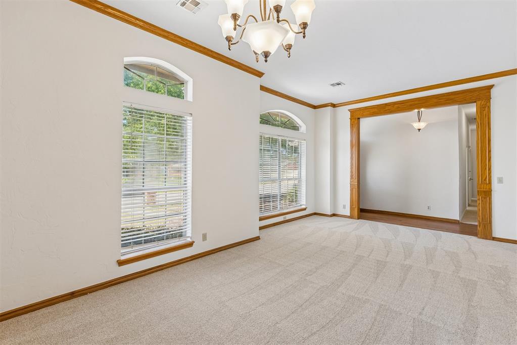 1800 Coopers Hawk Court Property Photo 6