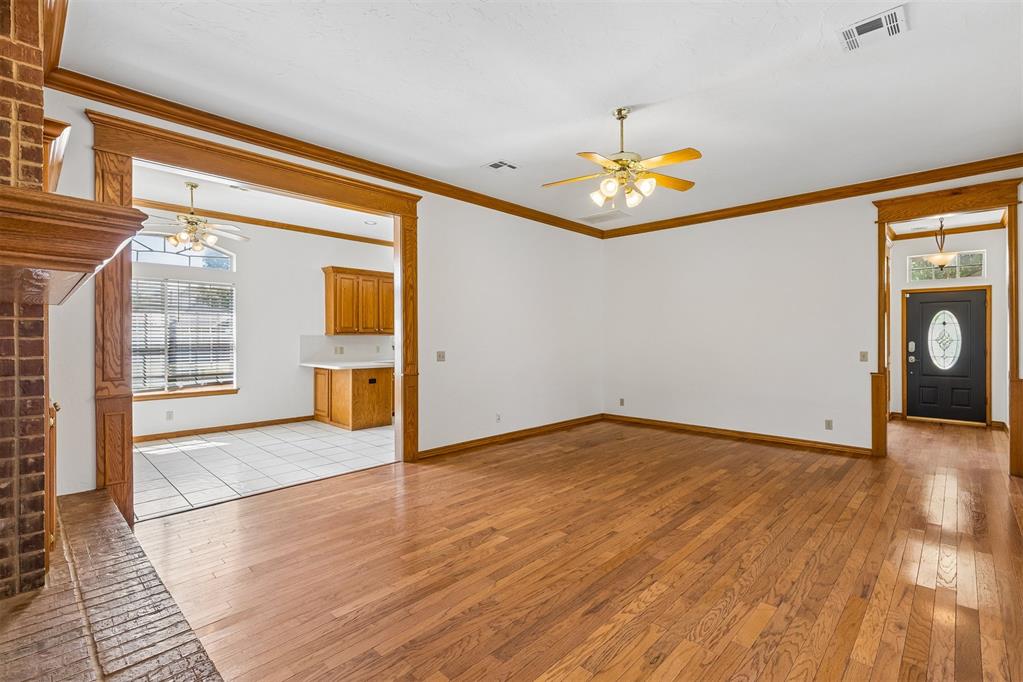 1800 Coopers Hawk Court Property Photo 20
