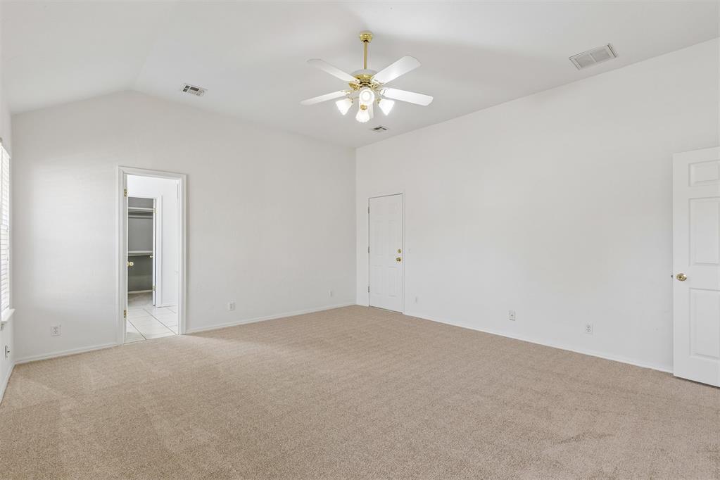 1800 Coopers Hawk Court Property Photo 23