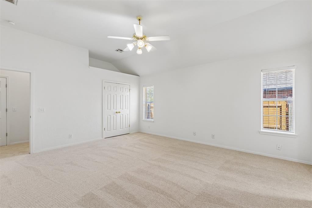 1800 Coopers Hawk Court Property Photo 24
