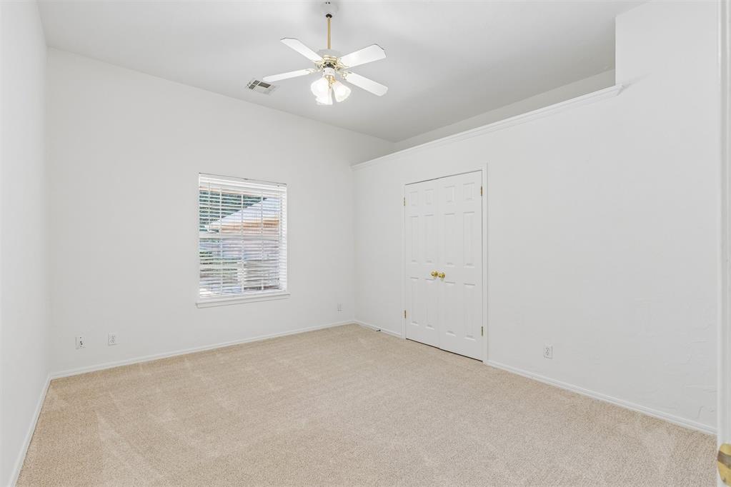 1800 Coopers Hawk Court Property Photo 30