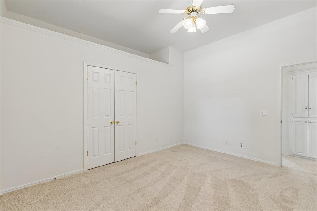 1800 Coopers Hawk Court Property Photo 34
