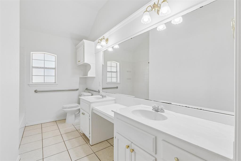1800 Coopers Hawk Court Property Photo 35
