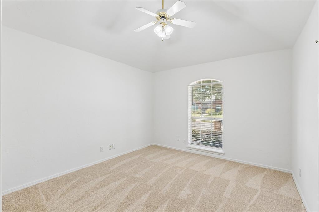 1800 Coopers Hawk Court Property Photo 39