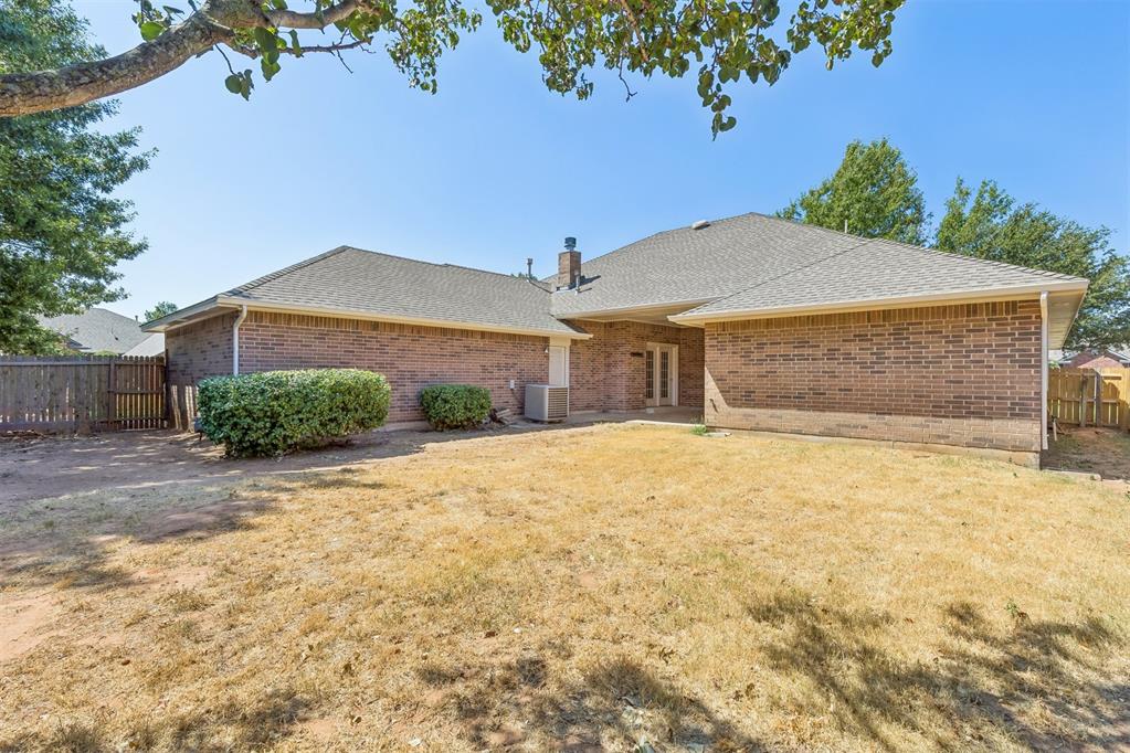 1800 Coopers Hawk Court Property Photo 42