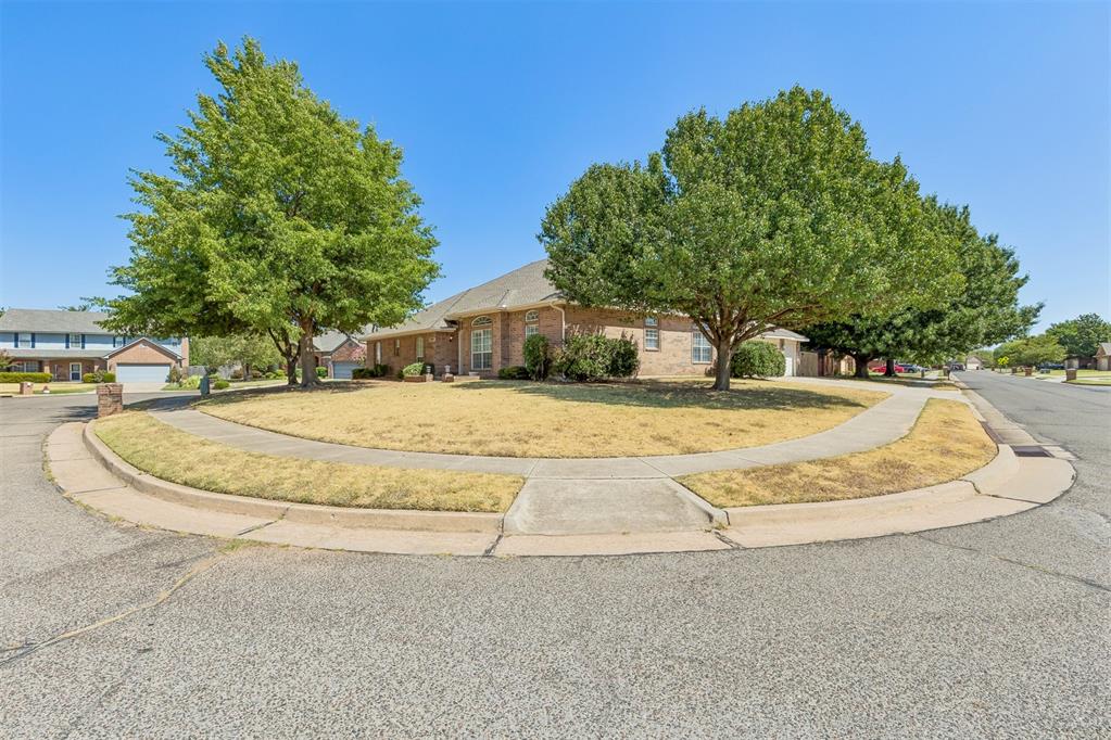 1800 Coopers Hawk Court Property Photo 47