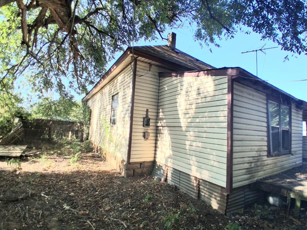 1316 E Main Street Property Photo 1