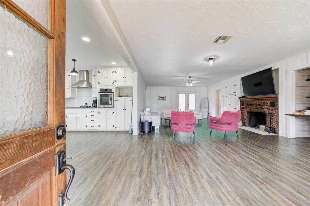 7525 Alameda Drive Property Photo 14