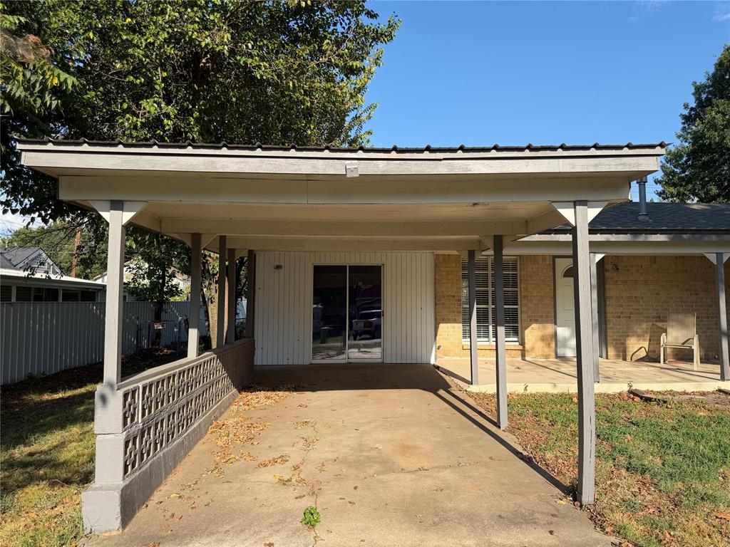 1414 Mitacek Avenue Property Photo 2