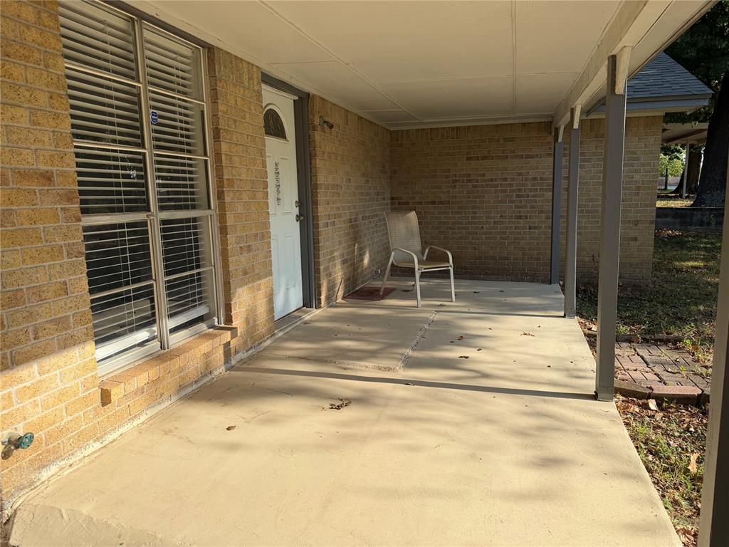 1414 Mitacek Avenue Property Photo 3