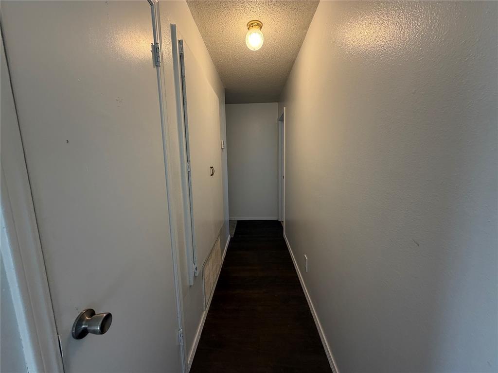 1414 Mitacek Avenue Property Photo 9