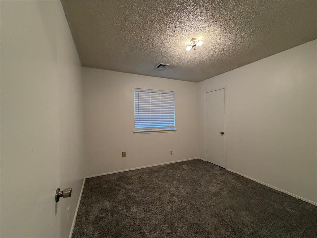 1414 Mitacek Avenue Property Photo 11