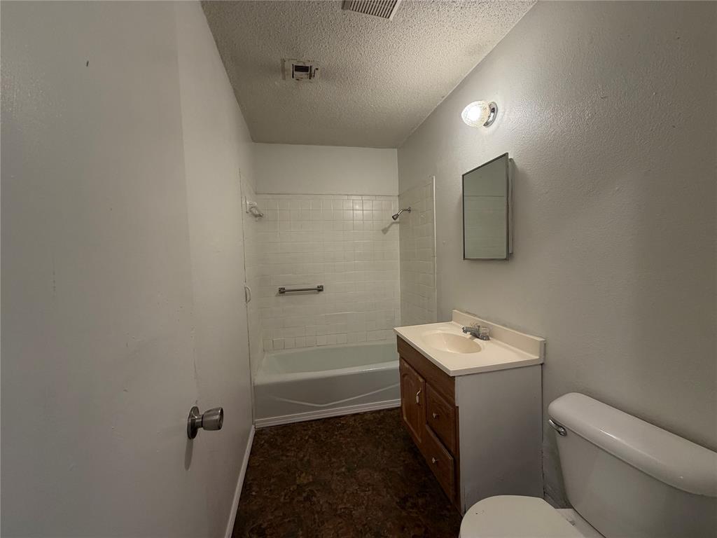 1414 Mitacek Avenue Property Photo 13