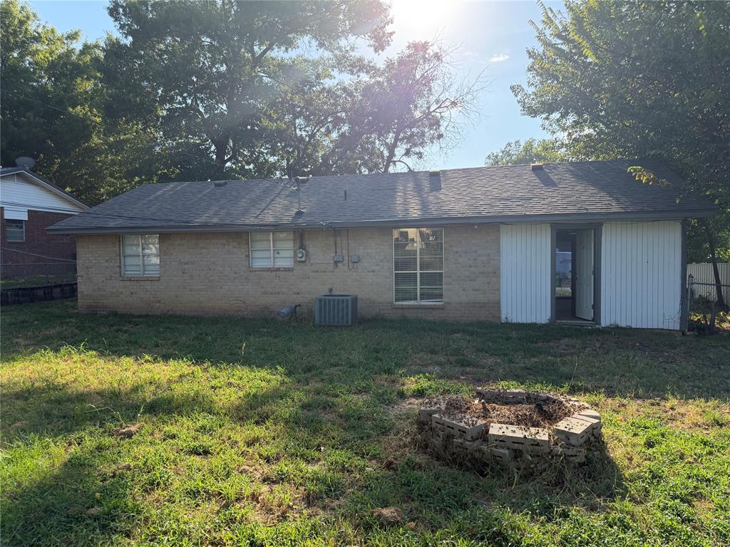 1414 Mitacek Avenue Property Photo 17