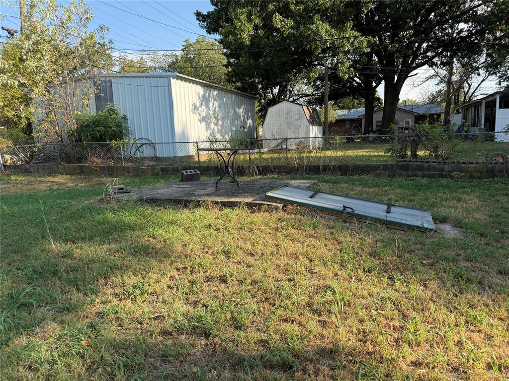 1414 Mitacek Avenue Property Photo 18