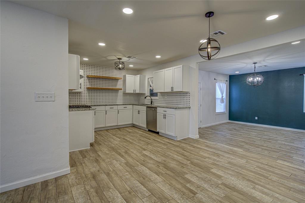 2901 Nw 43rd Street Property Photo 11