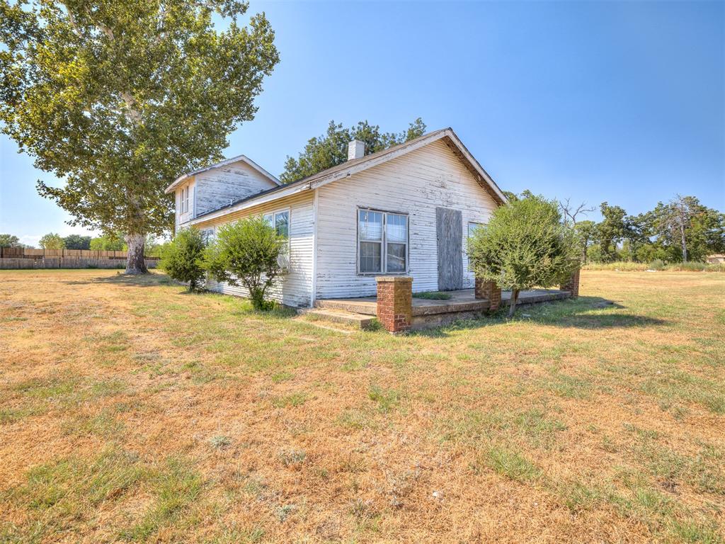 1725 N Macarthur Boulevard Property Photo 11