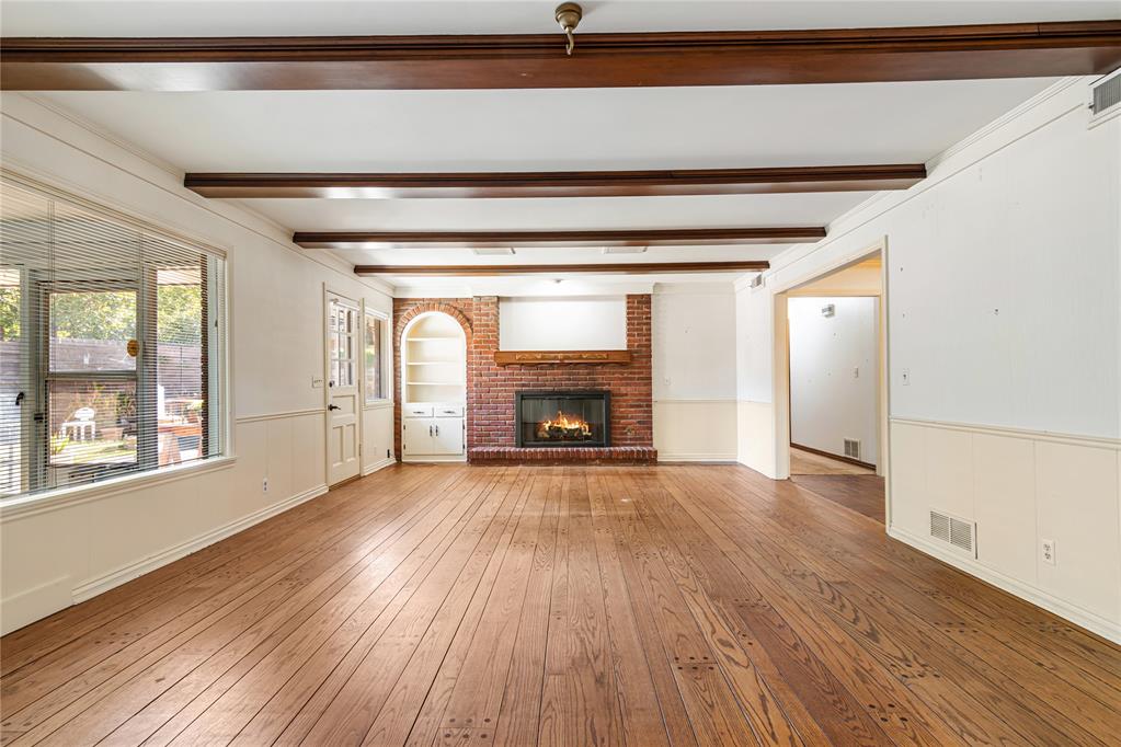 1609 Glenbrook Terrace Property Photo 15